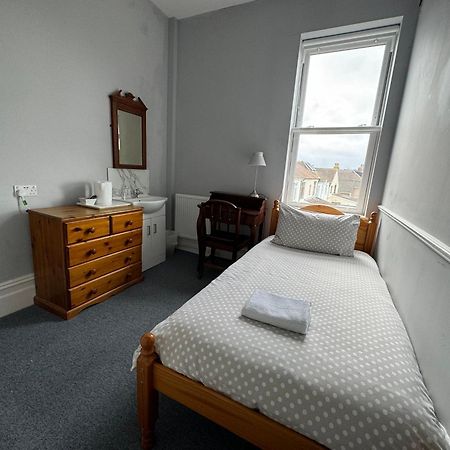The Elms Guest House Bristol Filton Ngoại thất bức ảnh