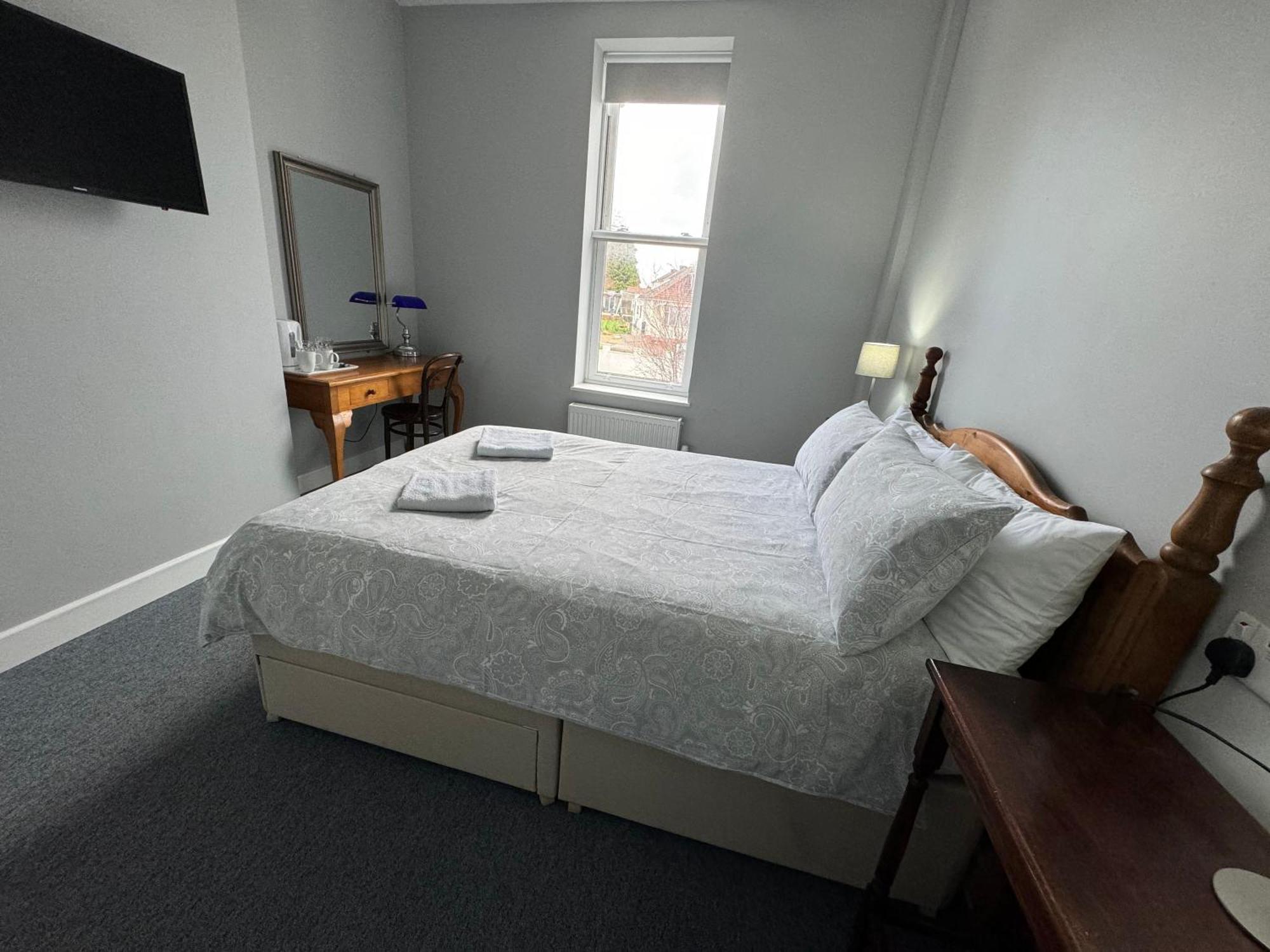 The Elms Guest House Bristol Filton Ngoại thất bức ảnh
